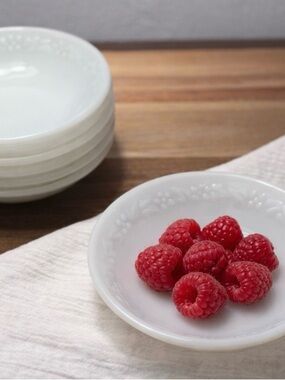 Classic Vintage Anchor Hocking Milk Glass White Floral Dessert Bowls - Set of 6